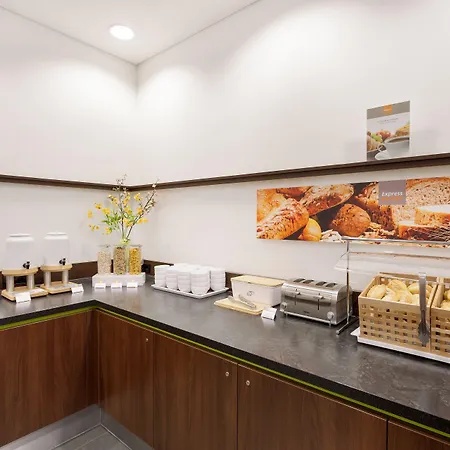 Hotel Express By Ihg Augsburg
