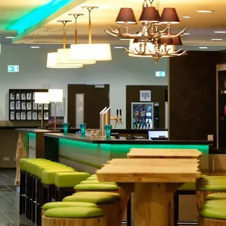 Express By Ihg فندق