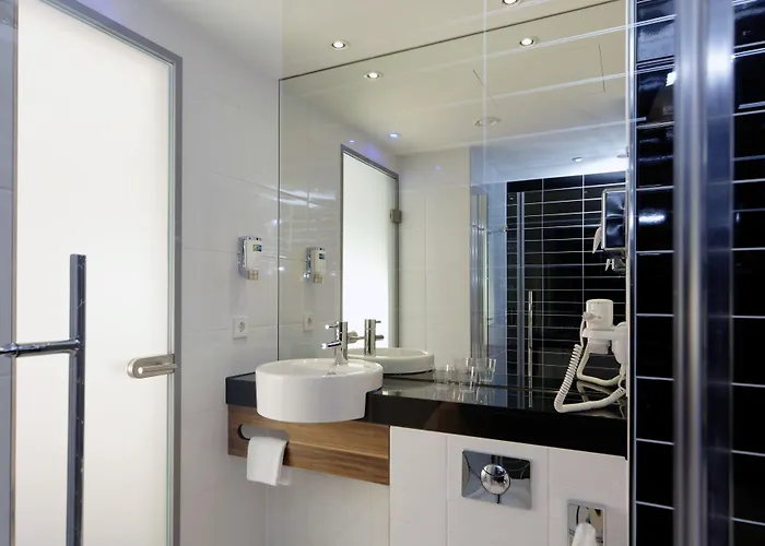 Express By Ihg 3*