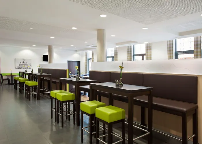 Express By Ihg 3*