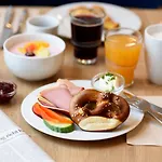 Express By Ihg Ξενοδοχείο