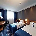 Hotel Express By Ihg