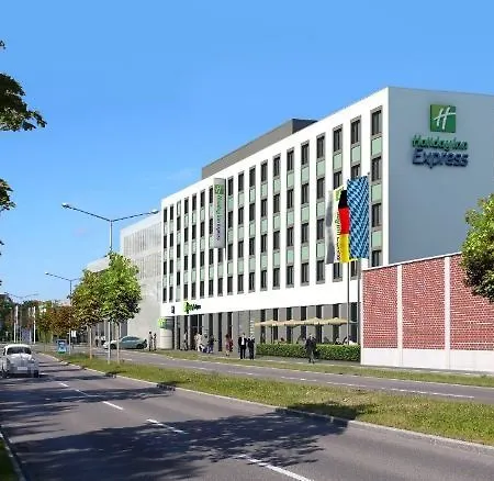 Express By Ihg Отель 3*