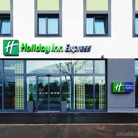 Отель Express By Ihg 3*
