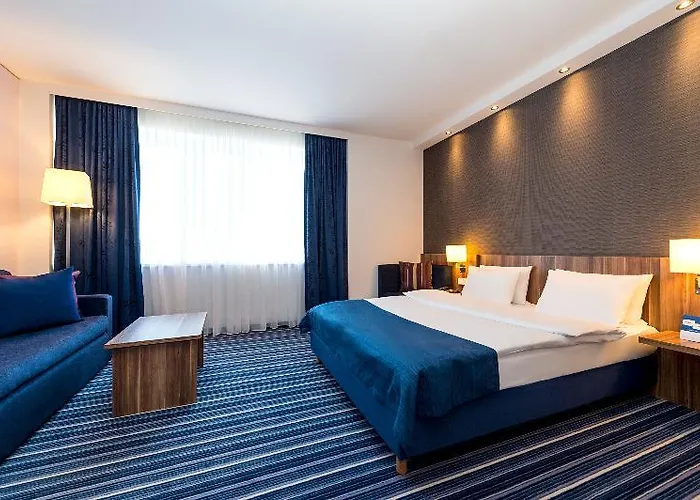 Express By Ihg 3*